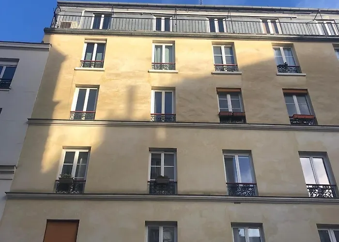 Lejlighed Very And Cosy In Belleville Paris